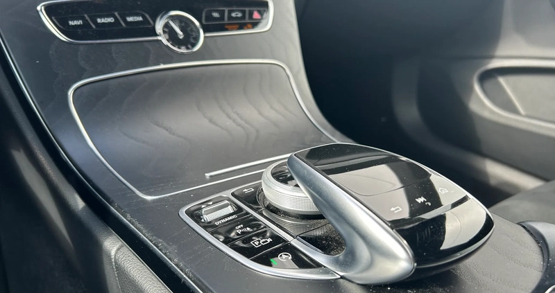 Mercedes-Benz Klasa C cena 146900 przebieg: 71930, rok produkcji 2019 z Bobolice małe 172